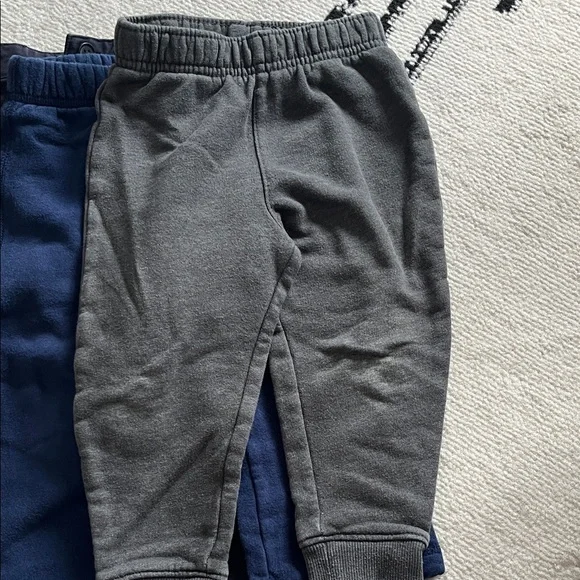 Bundle of 2T boys bottoms - Picture 4 of 7